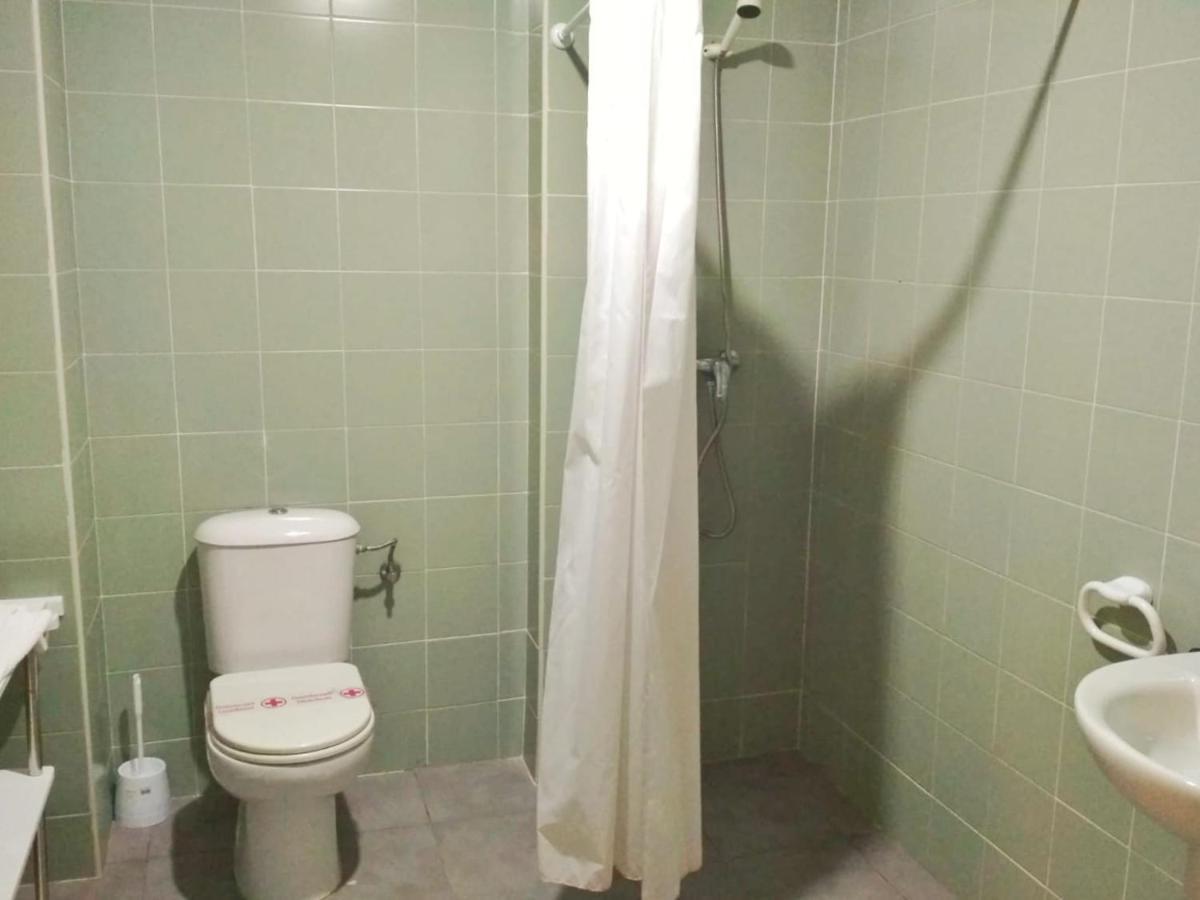Residencia Universitaria Resa As Burgas Ourense Esterno foto