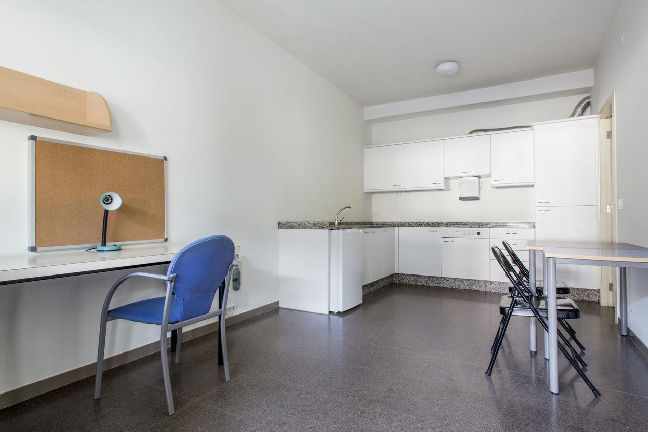 Residencia Universitaria Resa As Burgas Ourense Esterno foto