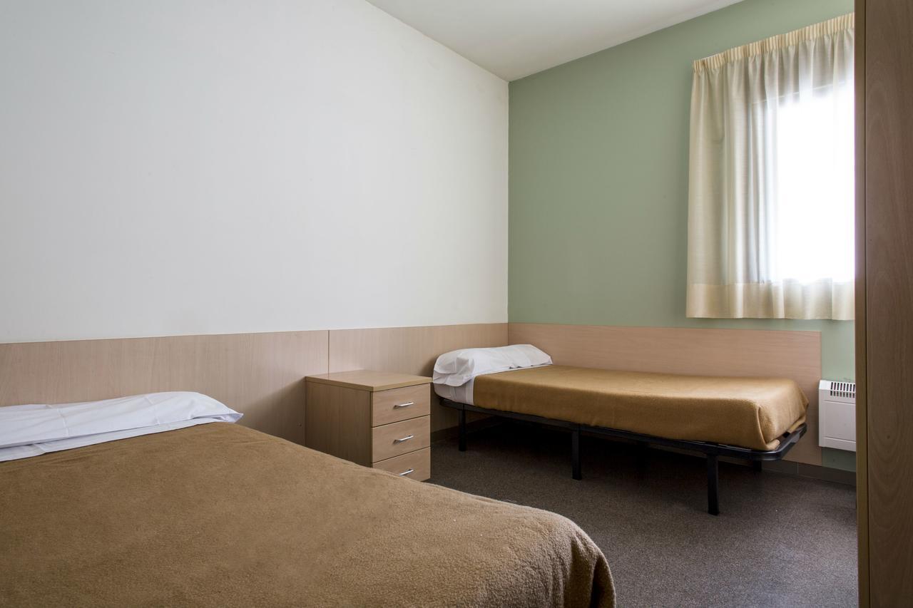 Residencia Universitaria Resa As Burgas Ourense Esterno foto